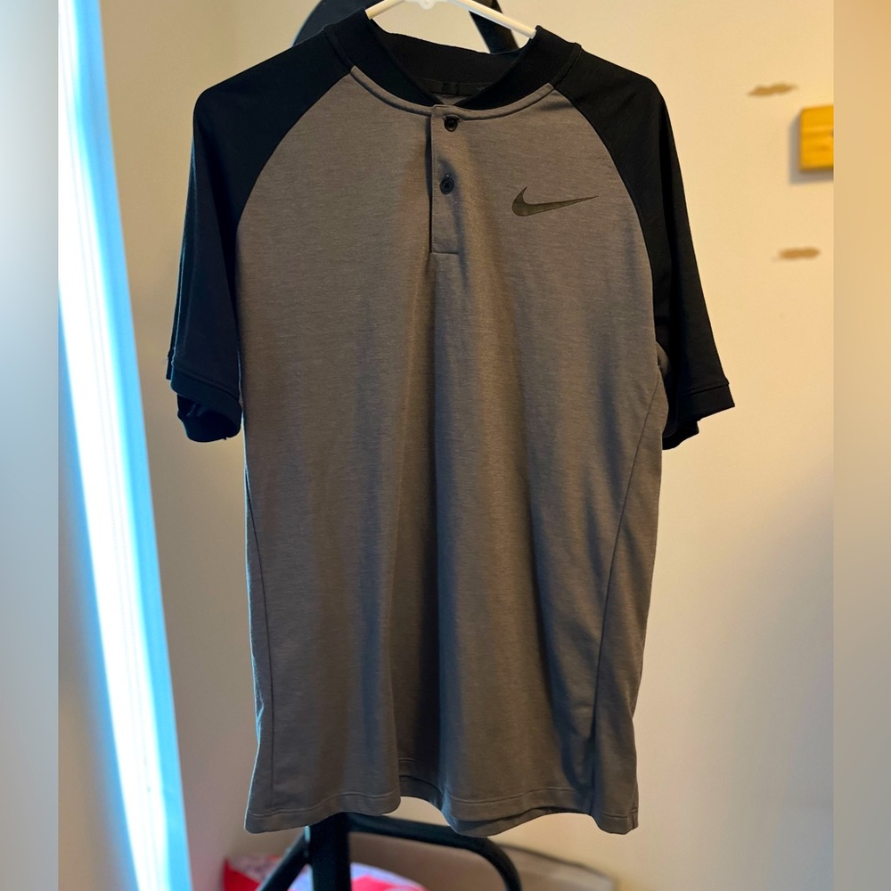 Nike Golf Shirt